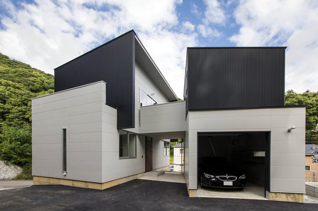須磨のガレージハウス 神戸 施工例 建築家の住宅をプロデュースするザウス